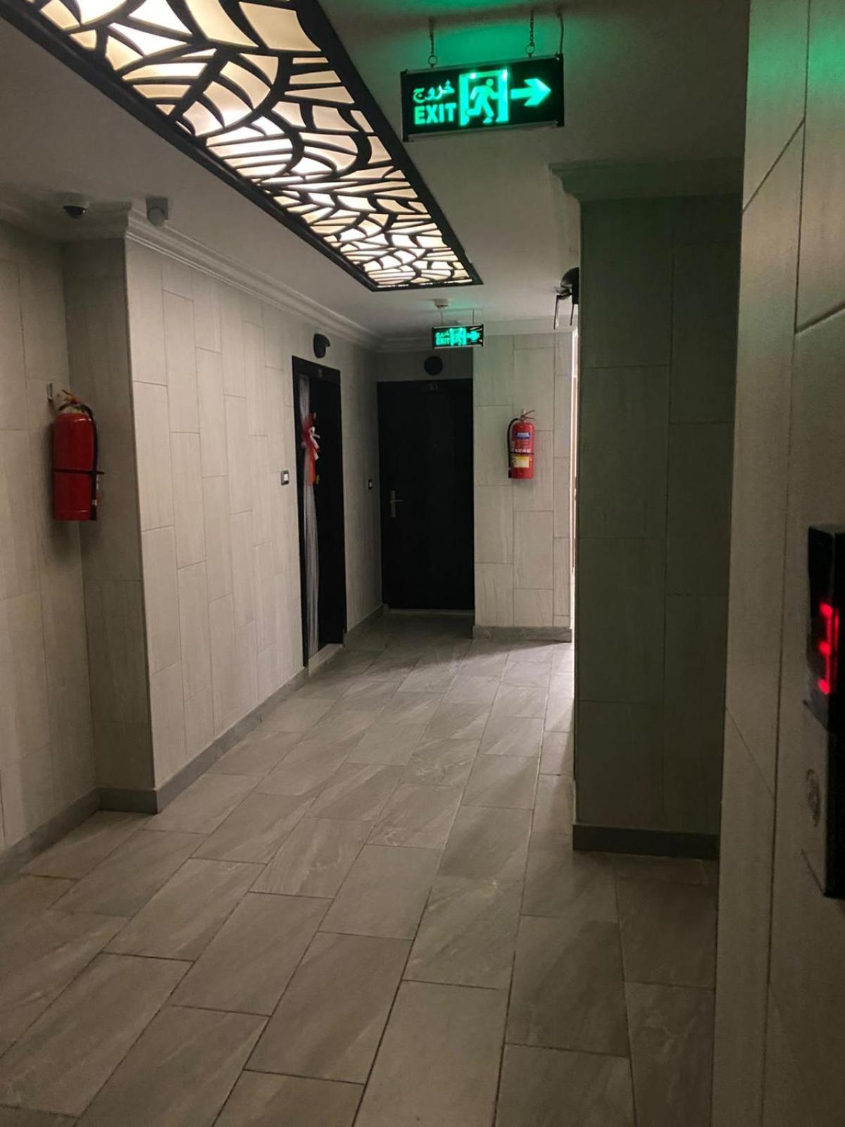 Flamingo Hotel אירביד מראה חיצוני תמונה